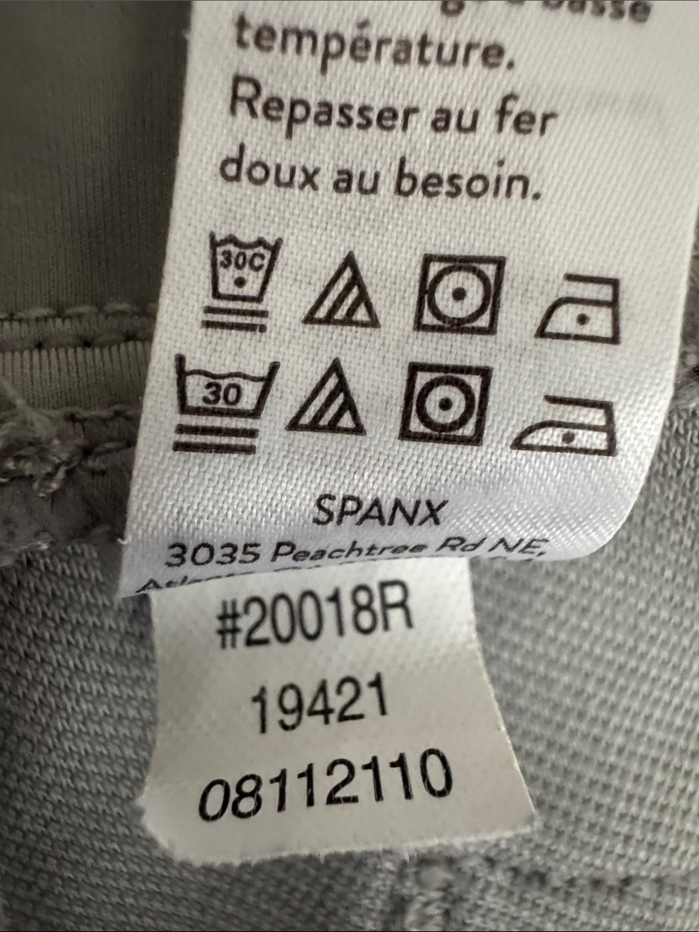 SPANX Jean-ish Leggings Gray Camo • Size M Soft Cotton Blend - Picture 10 of 10